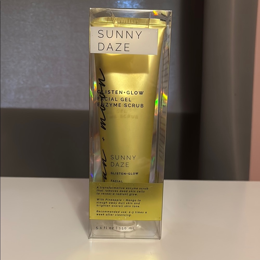 Sunny Daze Glisten + Glow Facial Gel